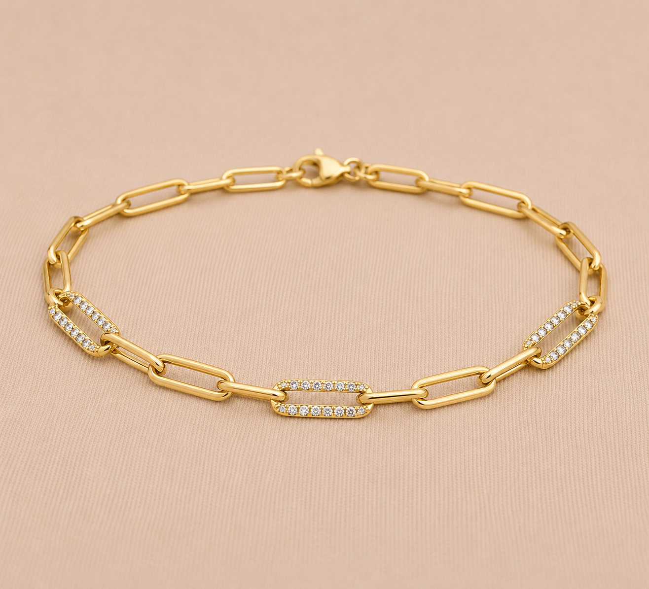Lab Grown Diamond Paperclip Bracelet – 18K Yellow Gold